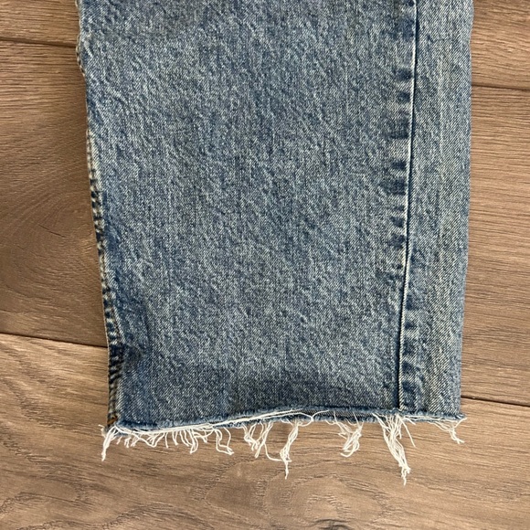 WILD FABLE Midrise 90's Relaxed Straight Jeans Size 2 - Picture 4 of 6